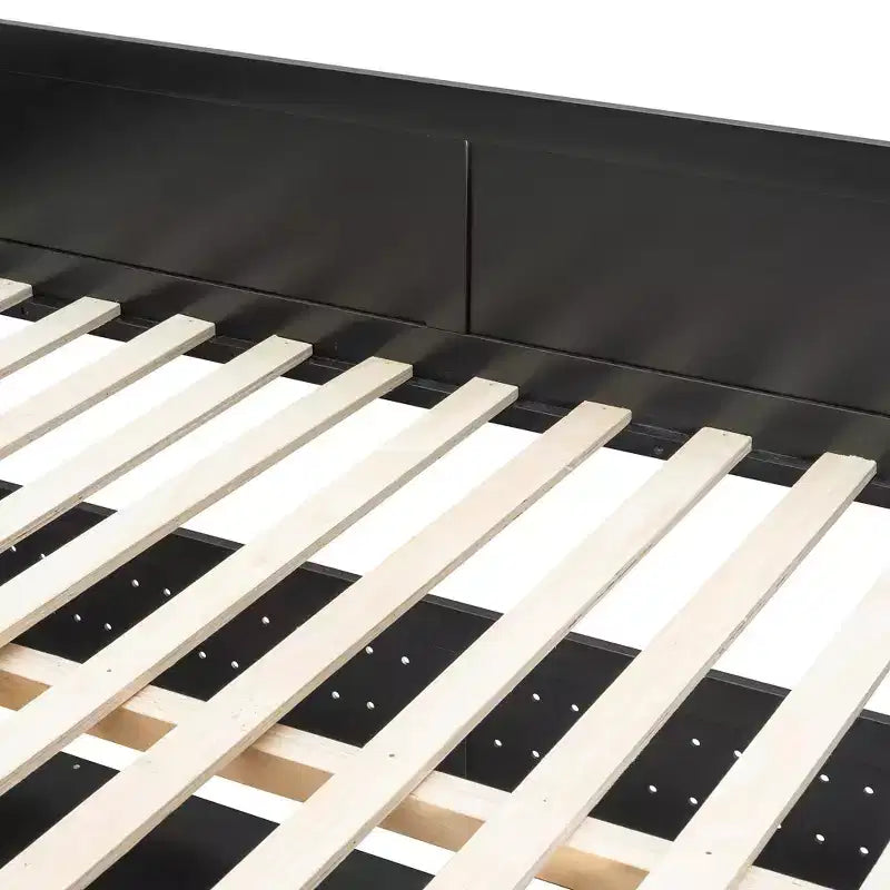 Letto a soppalco a grandezza naturale con scale contenitore, scrivania a forma di U, cassetti e pannello forato