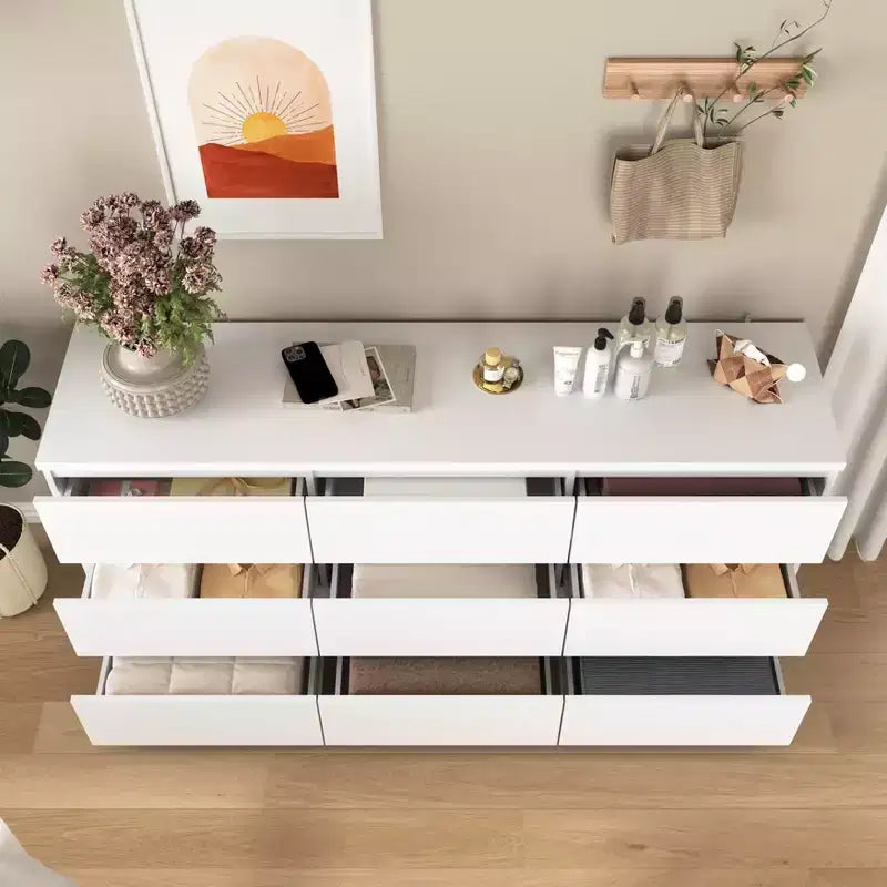 Cassettiera a 9 cassetti con apertura a pressione, finitura bianco opaco