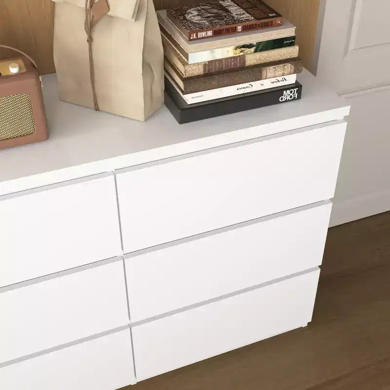 Cassettiera a 9 cassetti con apertura a pressione, finitura bianco opaco