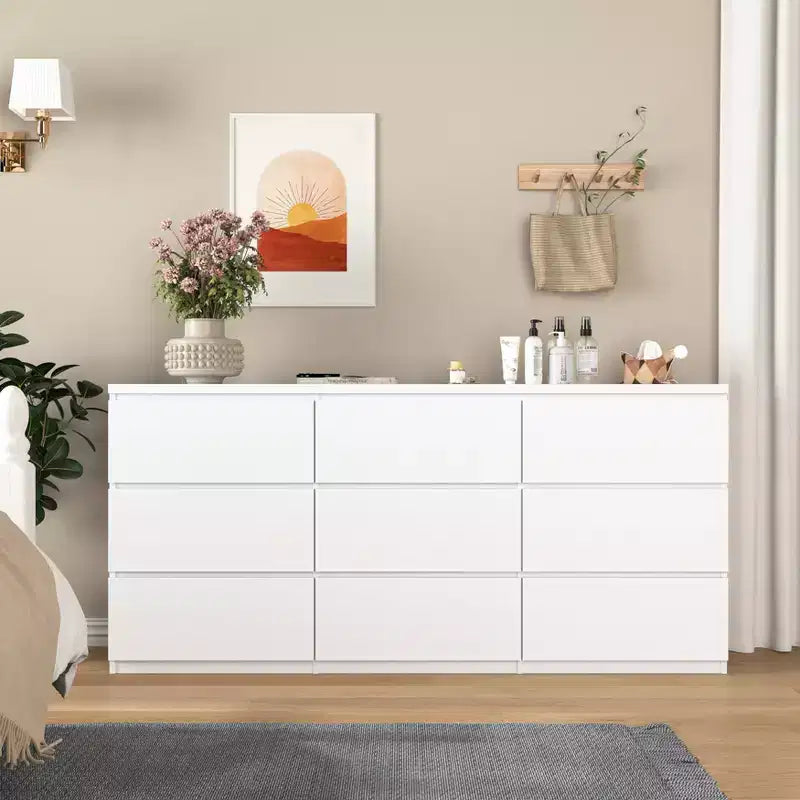Cassettiera a 9 cassetti con apertura a pressione, finitura bianco opaco
